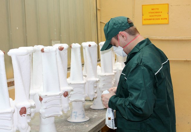 Подготовка керамических литейных форм к заливке металлом